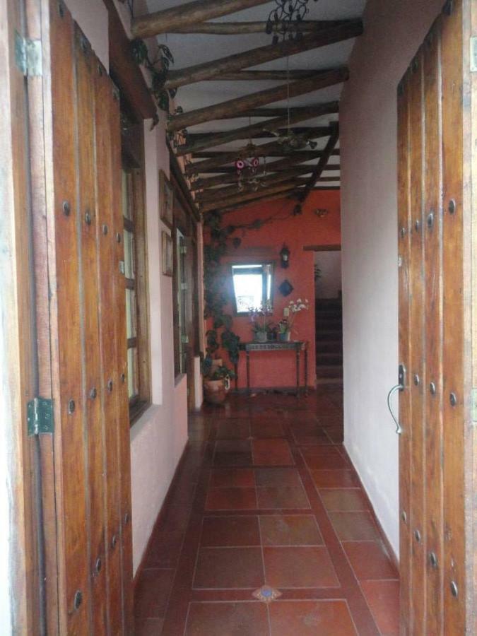 Hostal Del Carmen บียาเดเลย์บา ภายนอก รูปภาพ